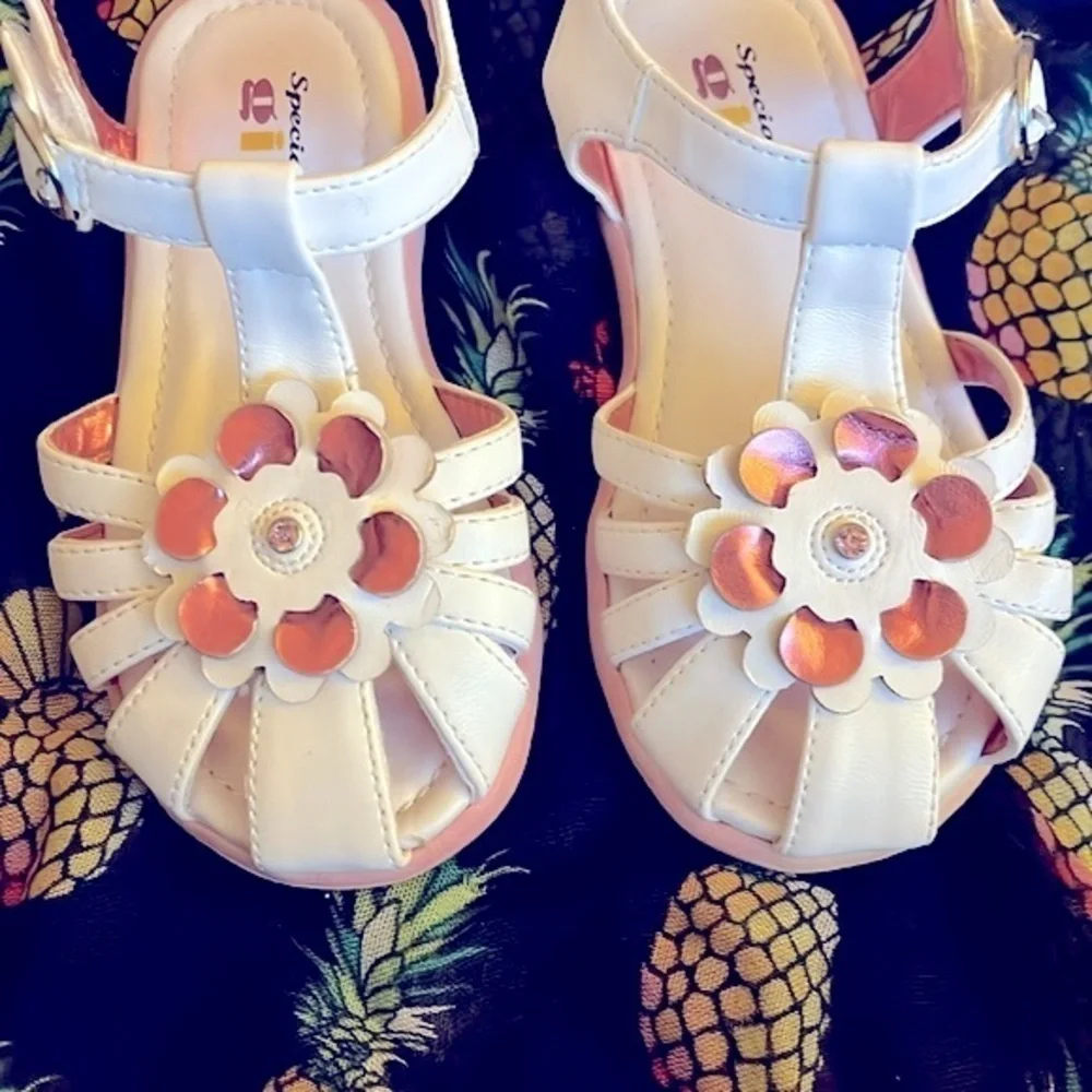 Specialty girl brand new